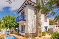 Blue Castle GuestHouse - Pools