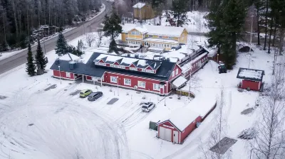 Boutique Hotel Sawohouse Hotels near Vehmasmäki Kapell