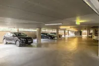Rixwell Elefant Hotel - parking