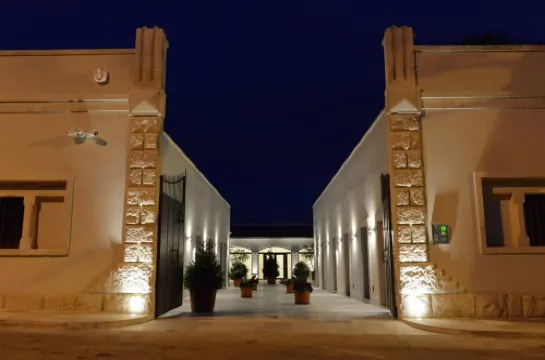 Domus Antiqua Residence