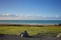 Glenburn Coastal Retreat Hotels in Hapuku