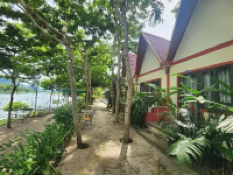 歇息河平房酒店