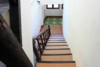 Miss Hong House