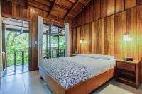 Jaguarundi Jungle Lodge - Monteverde - Mountain view