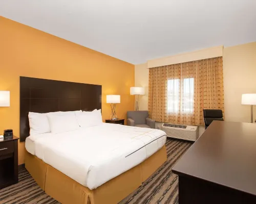 La Quinta Inn by Wyndham Lincoln Hotels near Abel Stadium