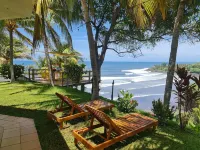 Hotel Miraflores Hotels near Torola Beach