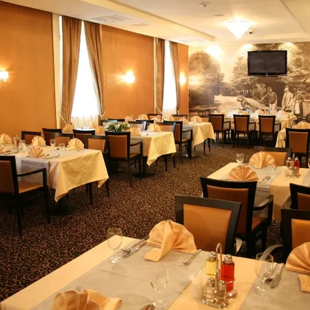 Hotel Crystal