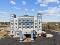 Days Inn by Wyndham Salado Hotels in Salado