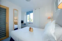 Hôtel Vacances Bleues Villa Caroline Hotels in Batz-sur-Mer