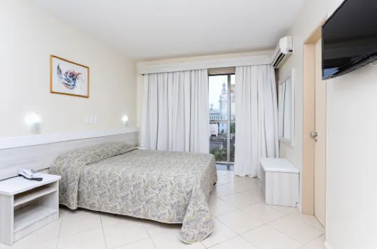 新漢堡蘇亞雷斯行政飯店 聖萊奧波爾多住宿飯店