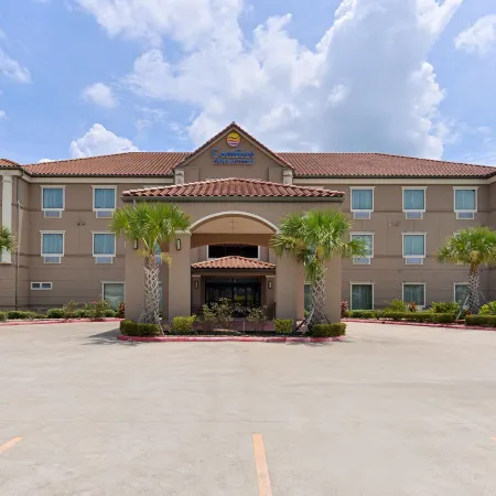 Comfort Inn & Suites