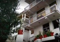 Vacanza Himalayan Hotels in Tibetan Colony