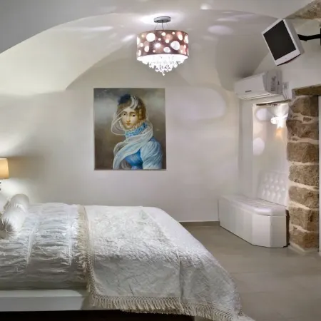 Lighthouse Suite - Acre