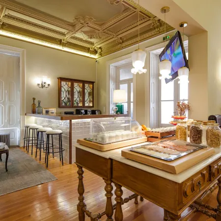 The Rex Hotel Porto Отели рядом с достопримечательностью «Седофейта»
