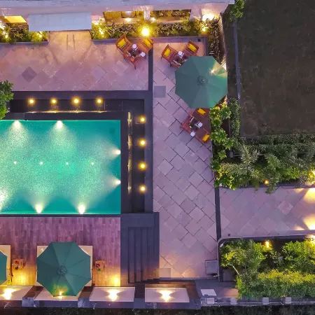 Royale Sarovar Portico Agra