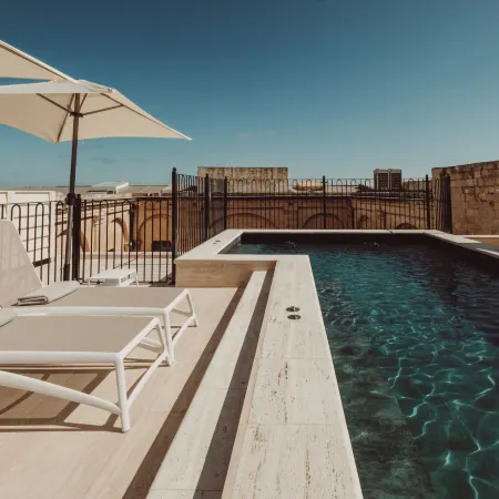 San Karlu Hotel