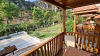 Bc Spa Hotel - Mountain view