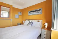 Tillicum Hotels in Charmouth