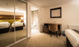 Livingston Lodge Hotel