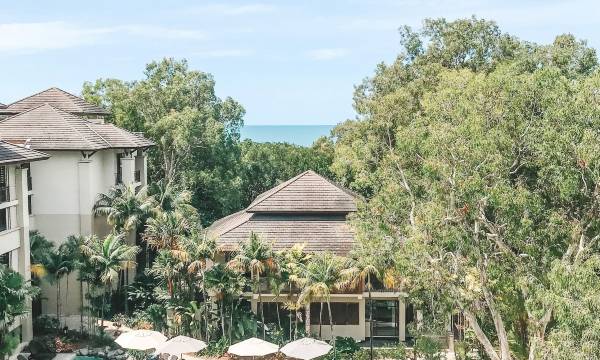 Pullman Palm Cove Sea Temple Resort and Spa