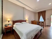 Thong's Inn Hotel Kualanamu Hotels in Tumpatan Nibung