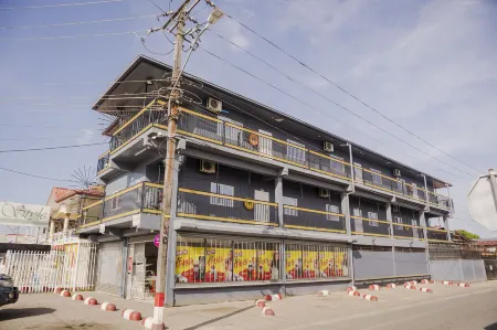 Happy Holidays Style Residences Отели в г. Парамарибо