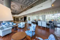 The Grand Riverside Hotel