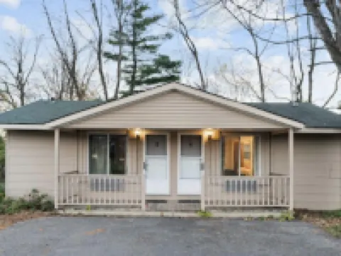 First Canada Hotel Cornwall Hwy 401 on Hoteles en Cornwall