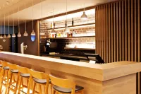 Holiday Inn Express FRANKFURT AIRPORT - RAUNHEIM by IHG - bar