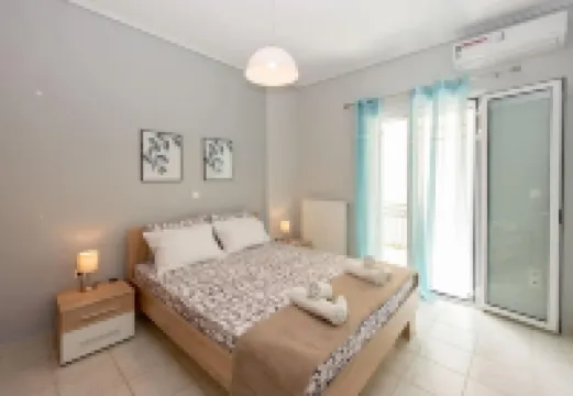 Thano's Stylish Flat Just 150m to the Beach