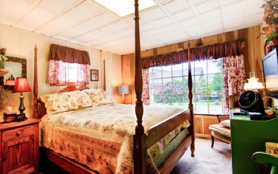 Lily Garden Bed and Breakfast