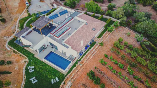 Mercedes Country House - 4-Star