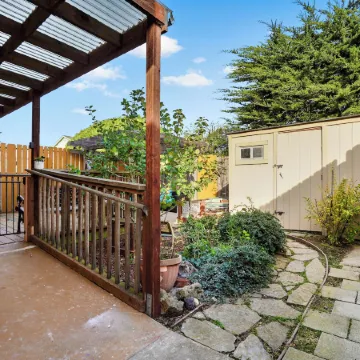 Spacious 5Br Coastal Retreat - 8 Beds Beach & Golf