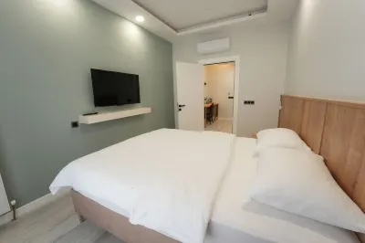 EXPO GARDEN HOTEL Hotels near ONİKİŞUBAT YÜRÜYÜŞ VE BİSİKLET PARKURU