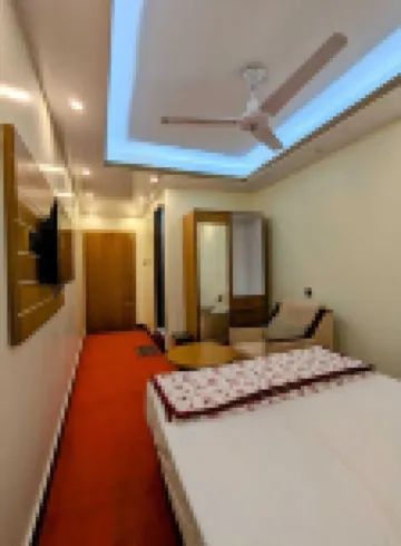 Hotel Star Plus