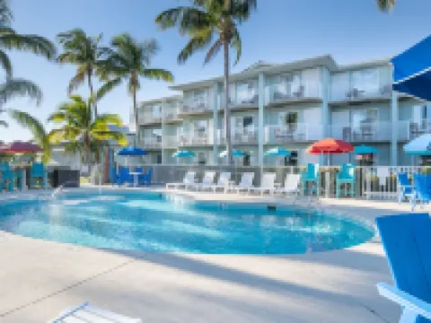 Capt Hirams Resort Hotels in Indian River County