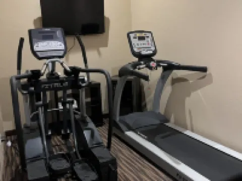 Cobblestone Inn & Suites - Denison | Oak Ridge Hotels in Crawford County