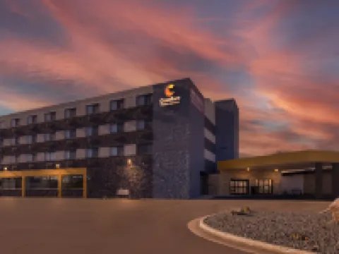 Comfort Inn & Suites Hotels in Dodge County