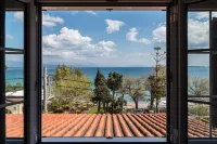 The Seaview Corner Apartments by Konnect, Ipsos