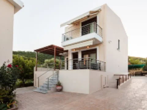 Seaside Getaway - Aelia Villa's Dreamy Paradise Hotels in Petalidi