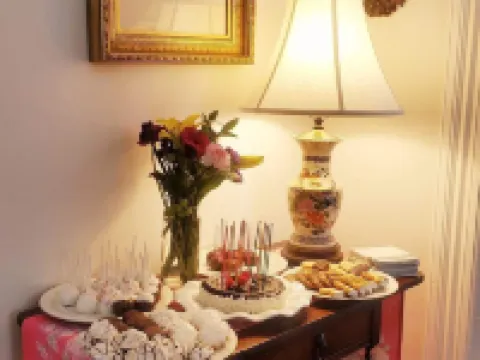 The Queen on Main Hotels in Winters