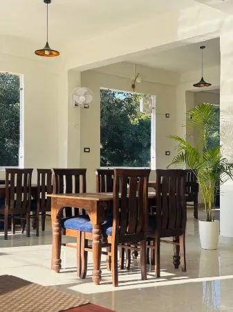 Hardev Residency Отели в г. Кангра