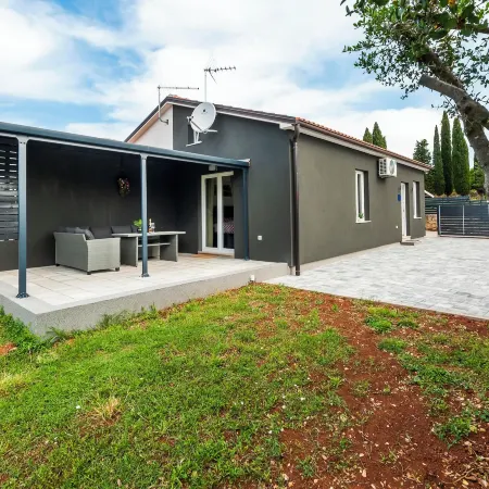 Holiday House Sandi