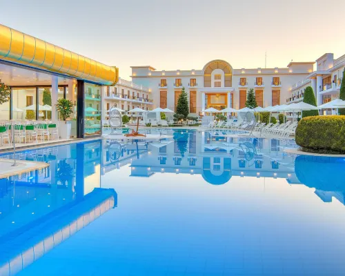 Epirus Palace Congress & Spa Ξενοδοχεία στην πόλη Μπιζάνι