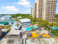 Destin Beach House - Southern Comfort by Panhandle Getaways Hotels in Miramar Beach