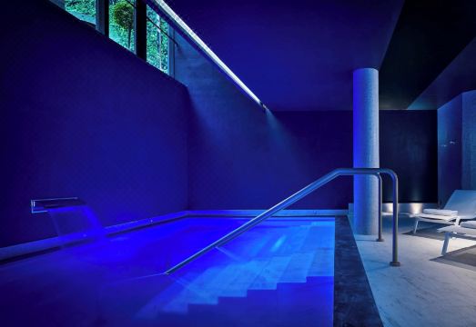 대성당 조망 발코니