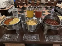Manhattan Plaza - breakfast