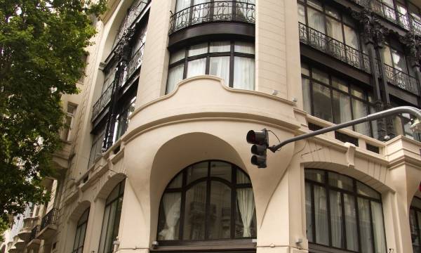 Tango de Mayo Hotel