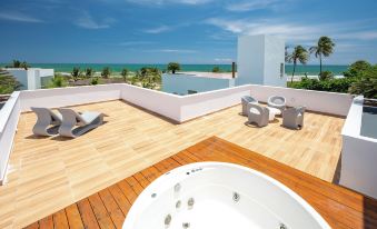 B Blue Beachouses