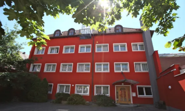 聖彼得飯店 Nürnberg-Rehhof附近的飯店